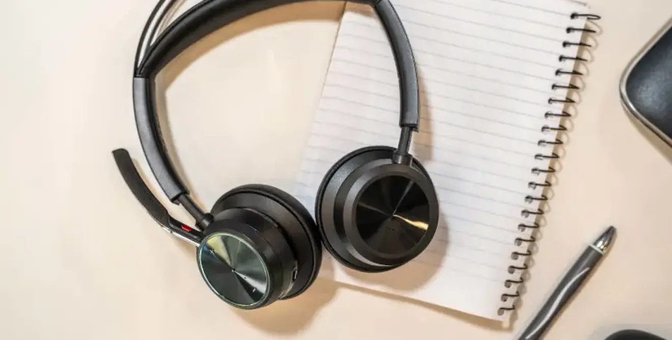 Voyager Focus 2 Environmental Lifestyle Desk Sup M1919501