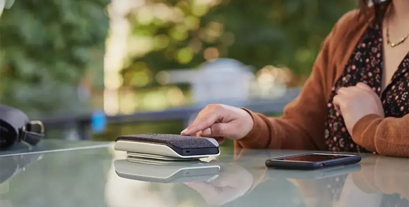 Poly Sync 20 Silver Bluetooth Lifestyle Sup M0236876