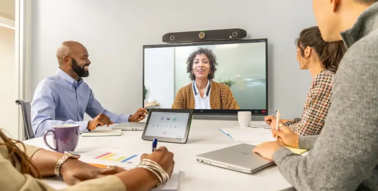 Studio X52 Tc10 Black Zoom Lifestyle Print M1678892